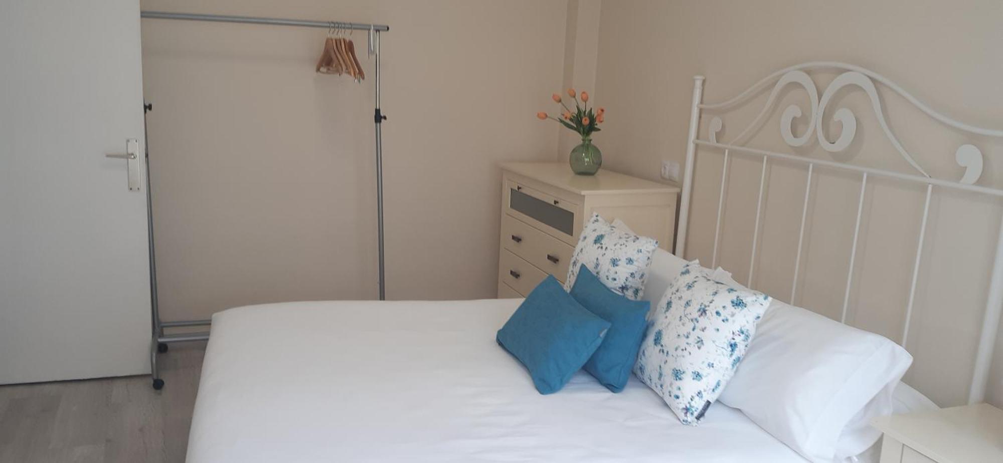 Acogedor Apartamento Ribeira Sacra Monforte De Lemos Luaran gambar