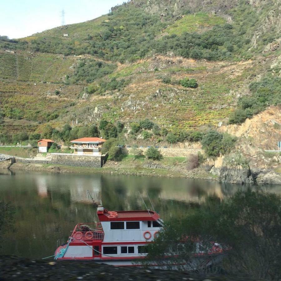 Acogedor Apartamento Ribeira Sacra Monforte De Lemos Luaran gambar